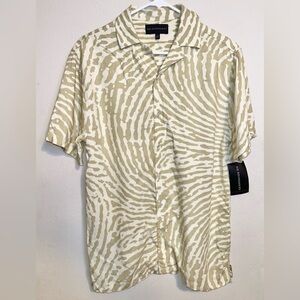 No Boundaries Beige and Cream Zebra Print Short Sleeve Button Shirt NWT